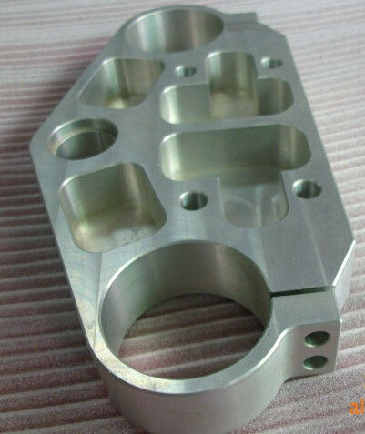 Поворачивать/филируя CNC металла подвергая допуск механической обработке 0,01 до 0.05mm