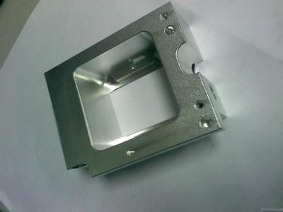 Металл cnc высокой точности поворачивая подвергать механической обработке с поверхностным chamfer